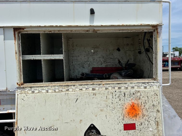 image for item EG0702 2007 International  7300 SFA Crew Cab utility / service truck