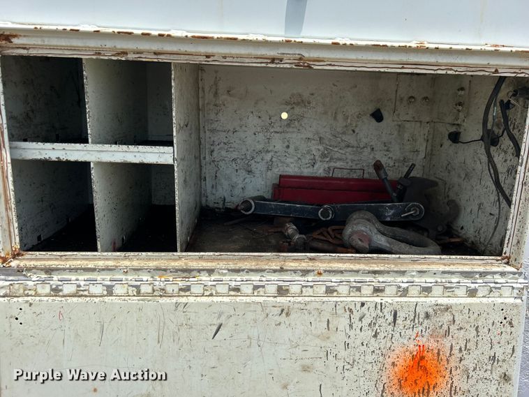 image for item EG0702 2007 International  7300 SFA Crew Cab utility / service truck