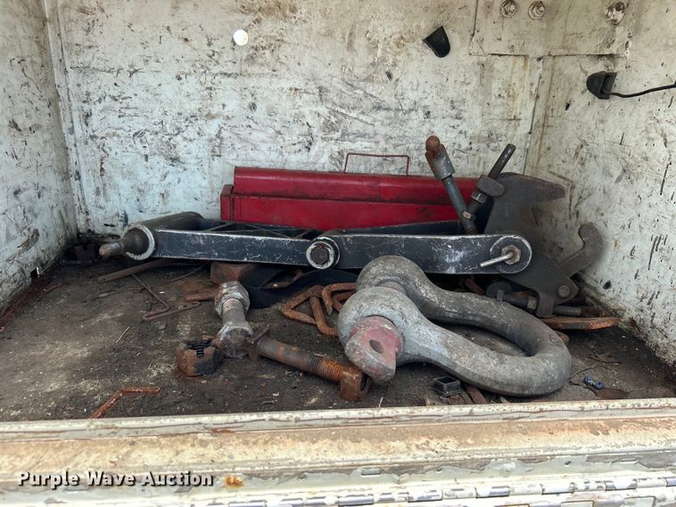 image for item EG0702 2007 International  7300 SFA Crew Cab utility / service truck