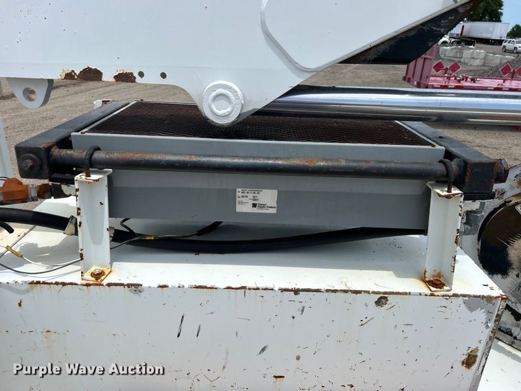 image for item EG0702 2007 International  7300 SFA Crew Cab utility / service truck