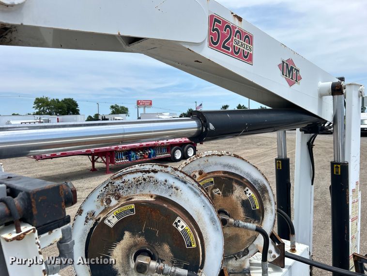 image for item EG0702 2007 International  7300 SFA Crew Cab utility / service truck