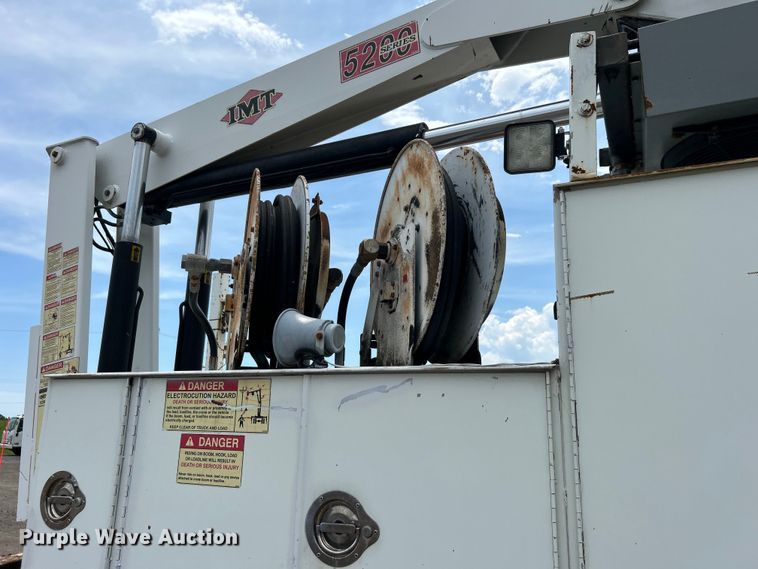 image for item EG0702 2007 International  7300 SFA Crew Cab utility / service truck