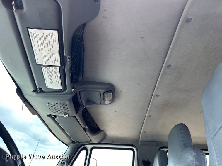 image for item EG0702 2007 International  7300 SFA Crew Cab utility / service truck