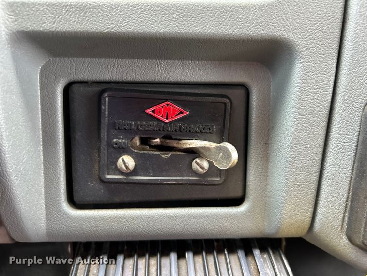 image for item EG0702 2007 International  7300 SFA Crew Cab utility / service truck