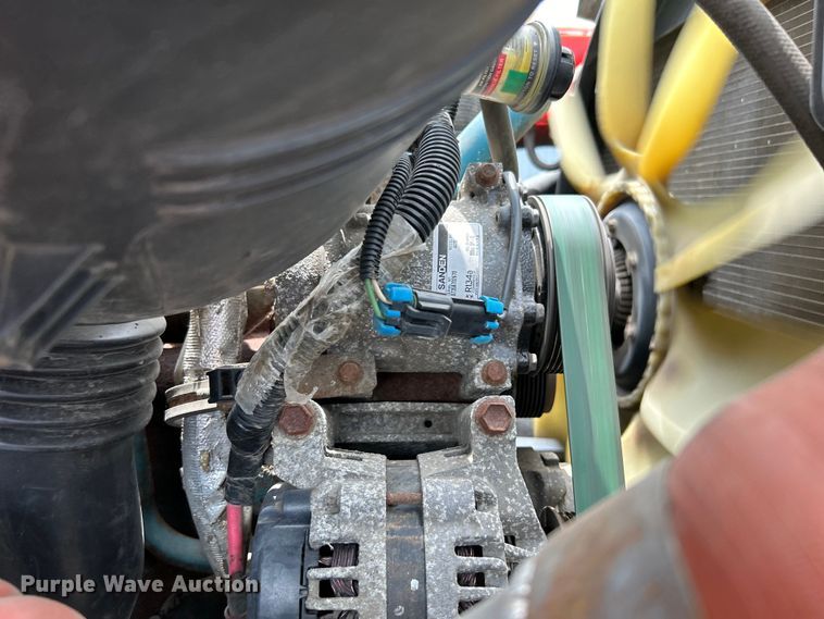 image for item EG0702 2007 International  7300 SFA Crew Cab utility / service truck