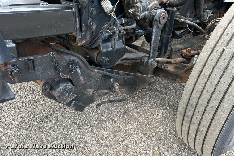 image for item EG0702 2007 International  7300 SFA Crew Cab utility / service truck