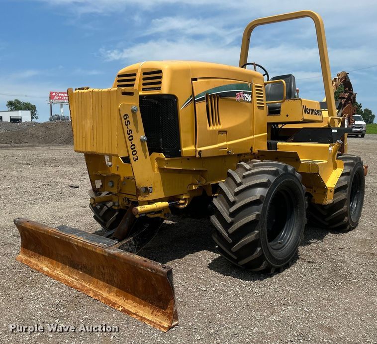 image for item EG0704 2007 Vermeer RTX1250 trencher