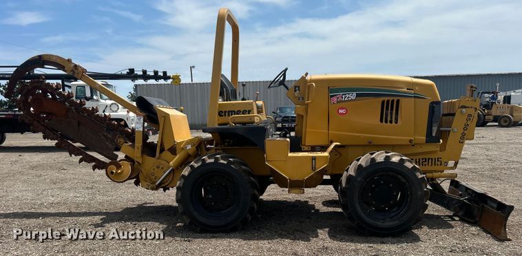 image for item EG0704 2007 Vermeer RTX1250 trencher