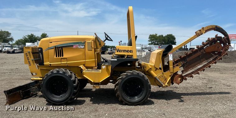 image for item EG0704 2007 Vermeer RTX1250 trencher