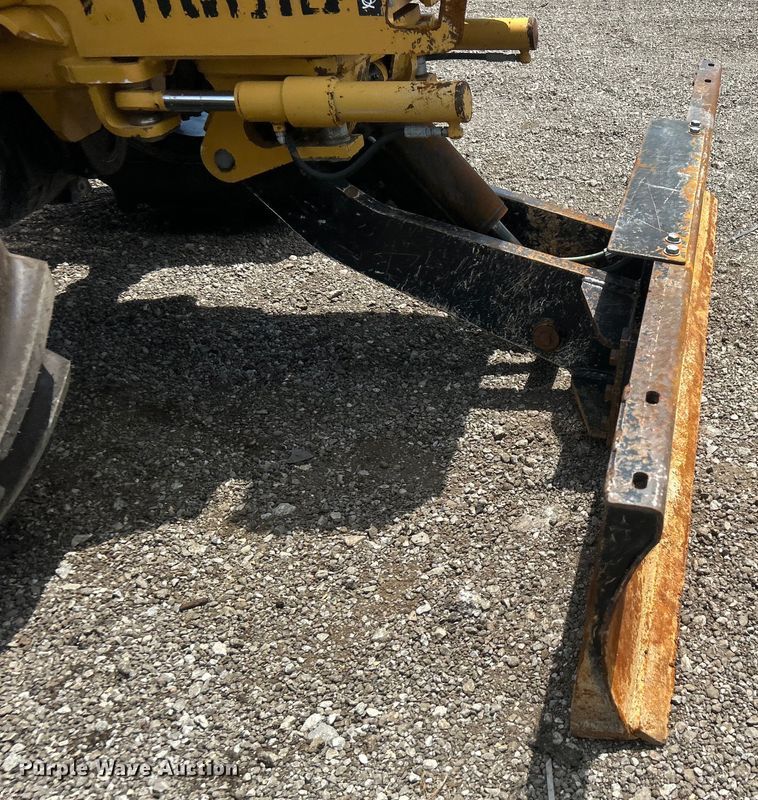 image for item EG0704 2007 Vermeer RTX1250 trencher