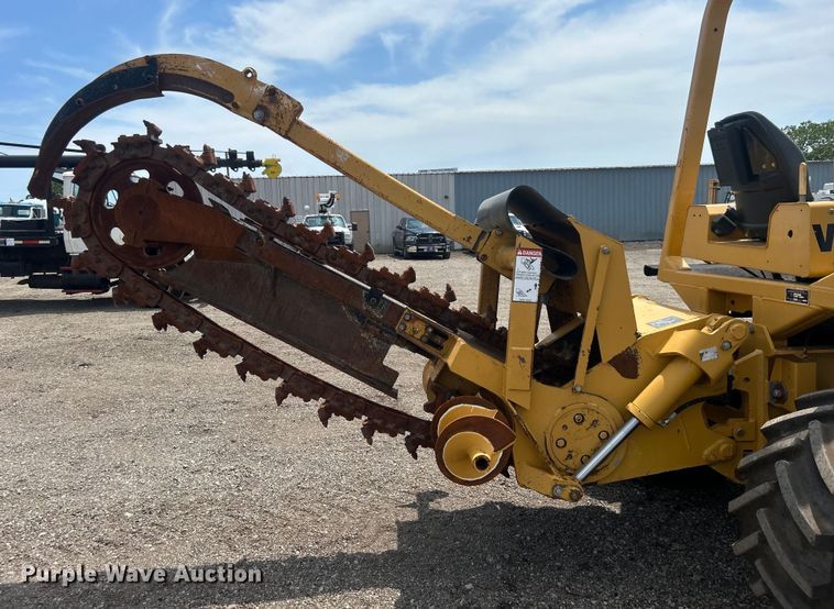 image for item EG0704 2007 Vermeer RTX1250 trencher