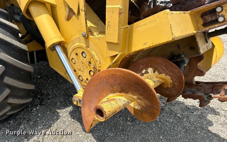image for item EG0704 2007 Vermeer RTX1250 trencher