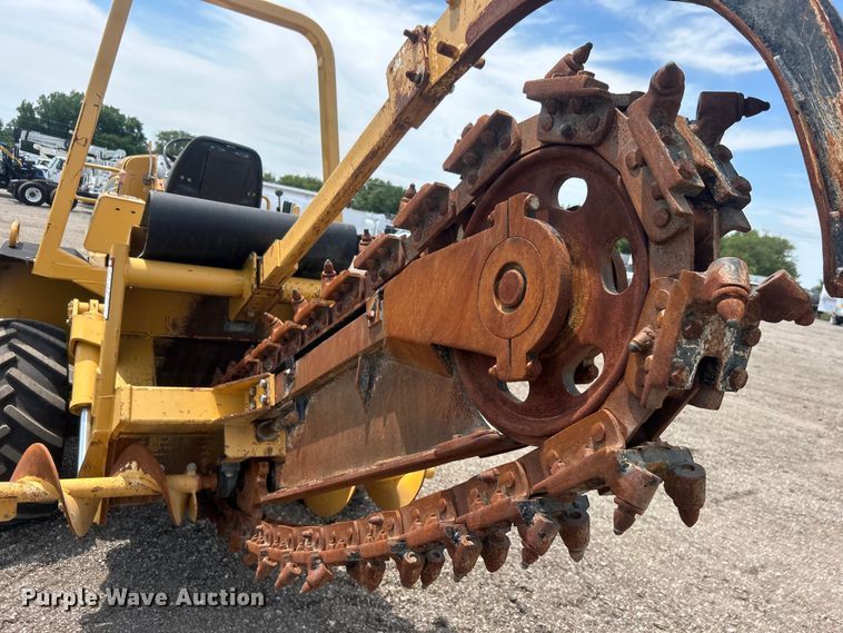 image for item EG0704 2007 Vermeer RTX1250 trencher
