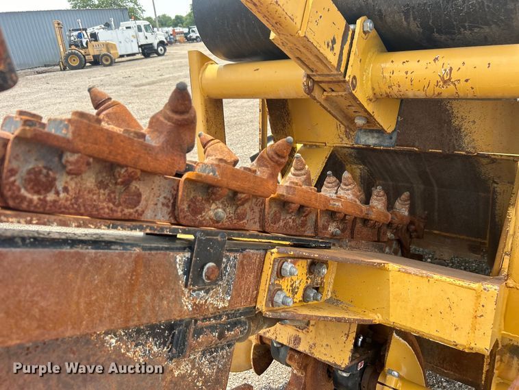 image for item EG0704 2007 Vermeer RTX1250 trencher