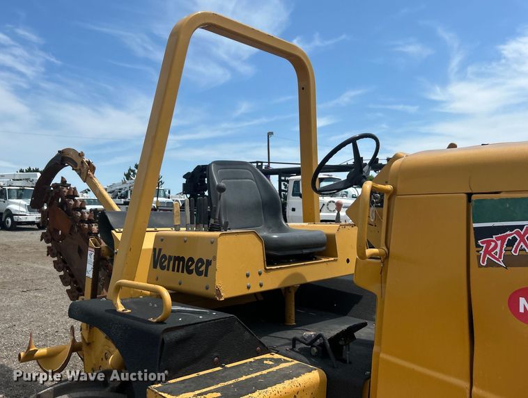 image for item EG0704 2007 Vermeer RTX1250 trencher