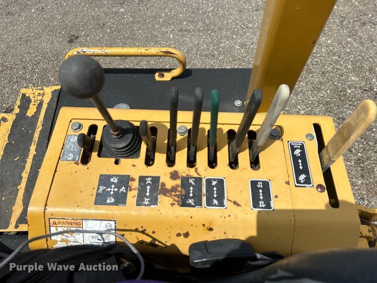 image for item EG0704 2007 Vermeer RTX1250 trencher