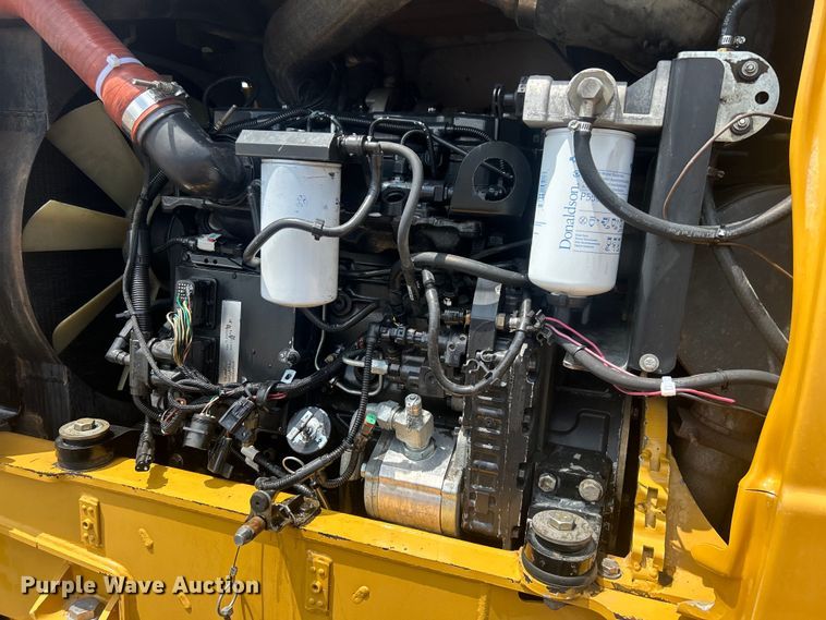 image for item EG0704 2007 Vermeer RTX1250 trencher