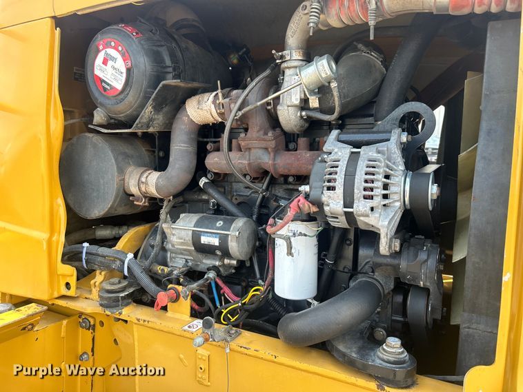 image for item EG0704 2007 Vermeer RTX1250 trencher