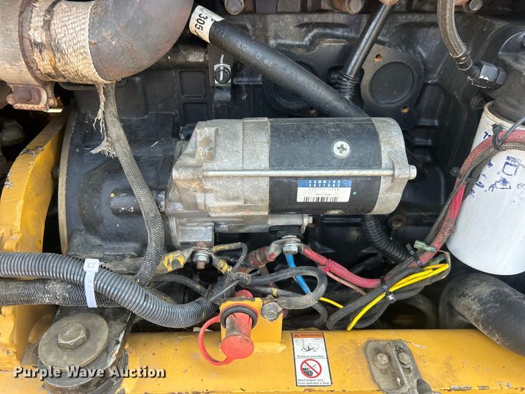 image for item EG0704 2007 Vermeer RTX1250 trencher