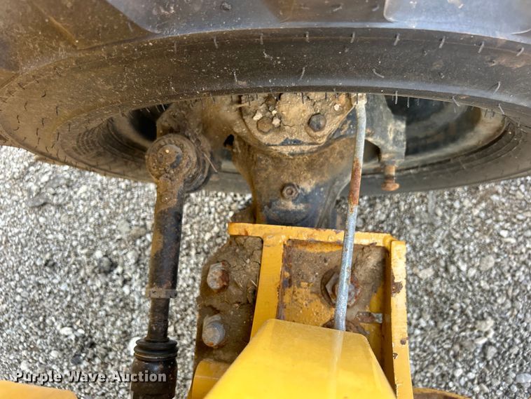 image for item EG0704 2007 Vermeer RTX1250 trencher