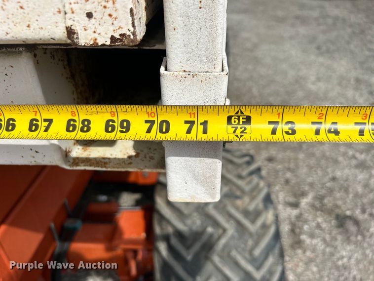 image for item EG1495 1997 Snorkel SRH-2584HD scissor lift