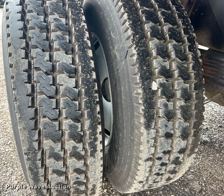 image for item EG1506 2007 Chevrolet  C6500 dump truck