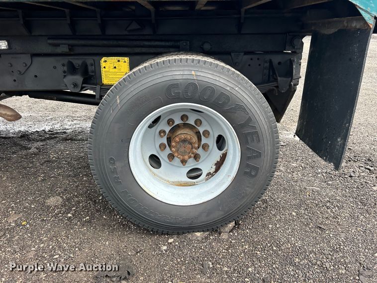 image for item EG1506 2007 Chevrolet  C6500 dump truck