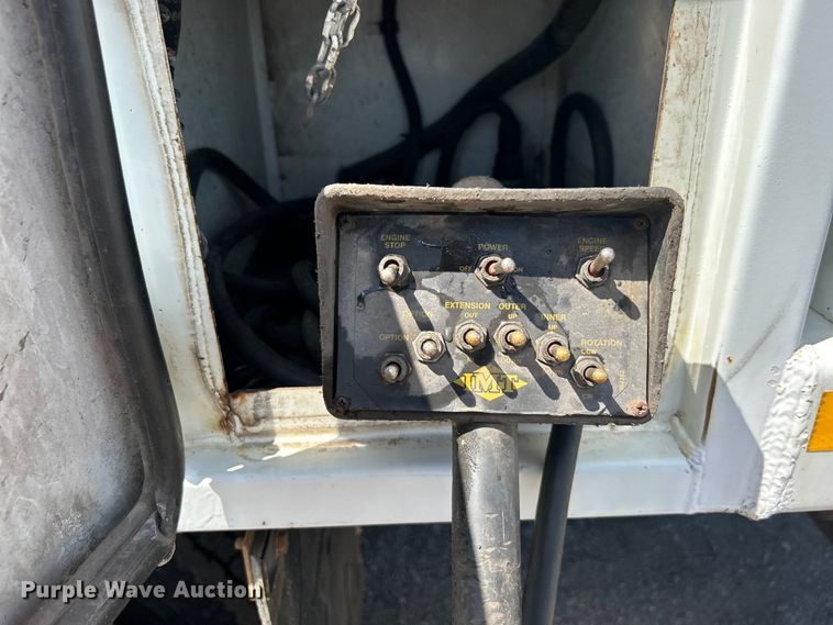 image for item EG1573 2012 Freightliner  Business Class M2 utility / service truck