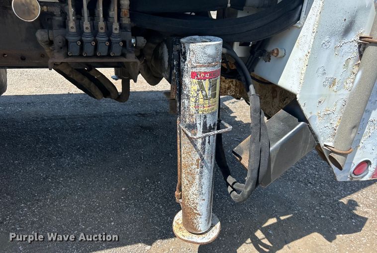 image for item EG1573 2012 Freightliner  Business Class M2 utility / service truck