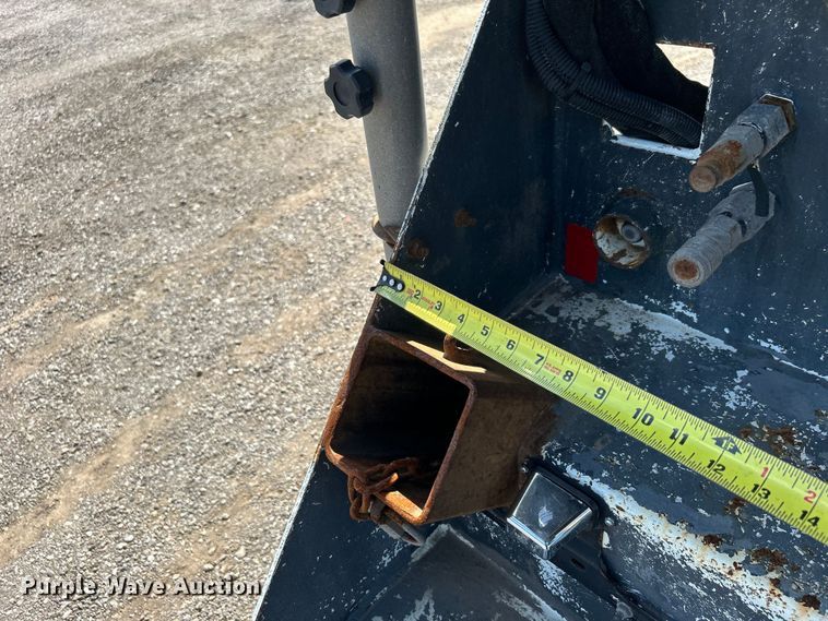 image for item EG1573 2012 Freightliner  Business Class M2 utility / service truck