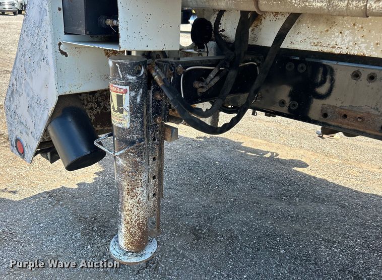 image for item EG1573 2012 Freightliner  Business Class M2 utility / service truck