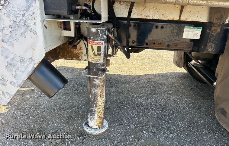 image for item EG1573 2012 Freightliner  Business Class M2 utility / service truck