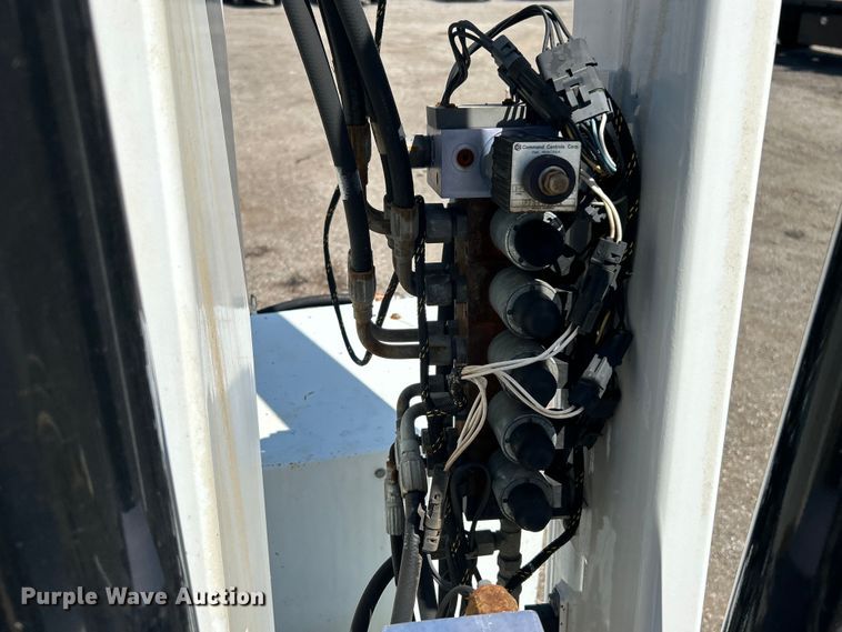 image for item EG1573 2012 Freightliner  Business Class M2 utility / service truck