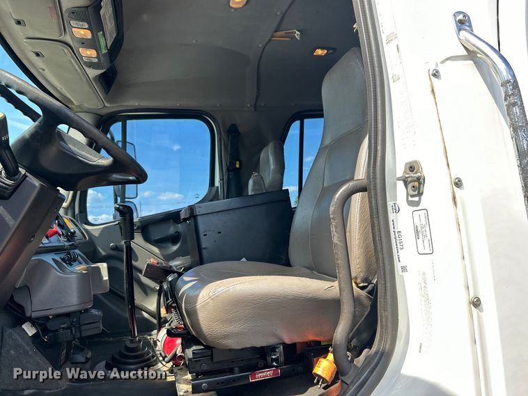 image for item EG1573 2012 Freightliner  Business Class M2 utility / service truck