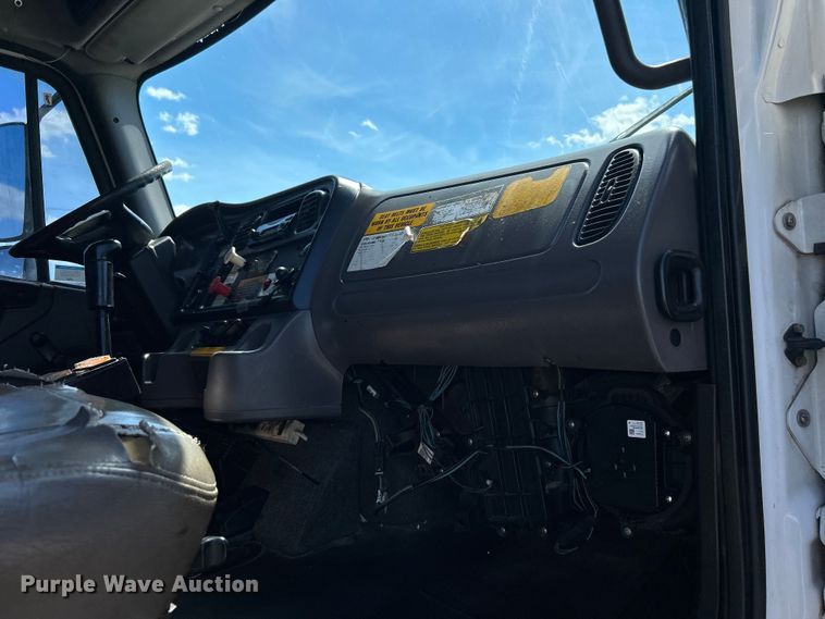 image for item EG1573 2012 Freightliner  Business Class M2 utility / service truck