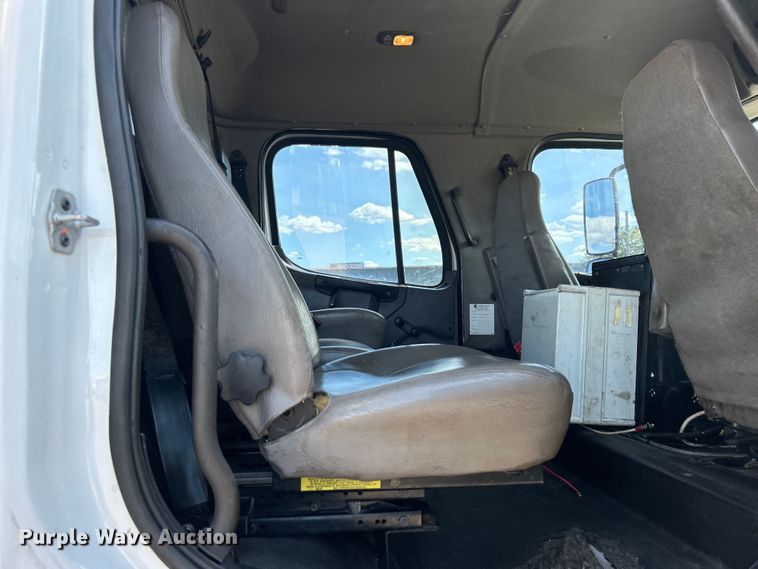 image for item EG1573 2012 Freightliner  Business Class M2 utility / service truck