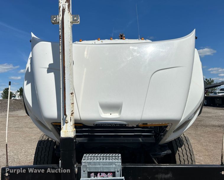 image for item EG1573 2012 Freightliner  Business Class M2 utility / service truck