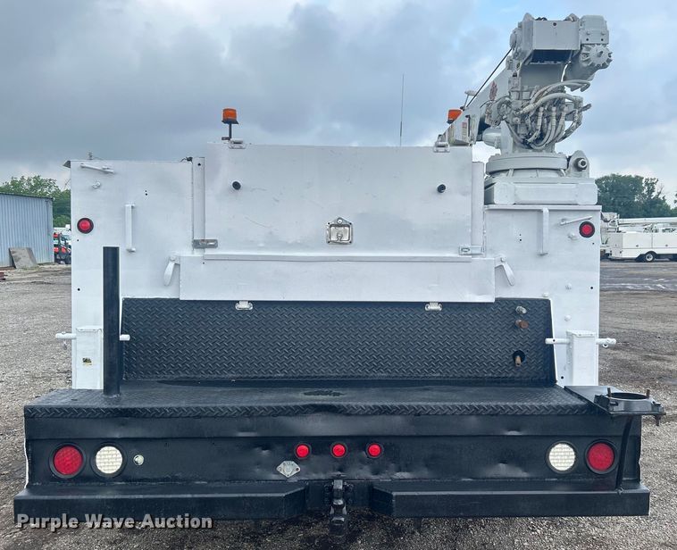 image for item EG1597 2004 Ford F650 Super Duty utility / service truck