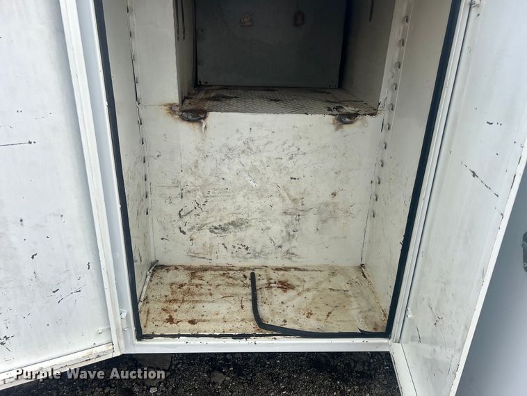 image for item EG1597 2004 Ford F650 Super Duty utility / service truck