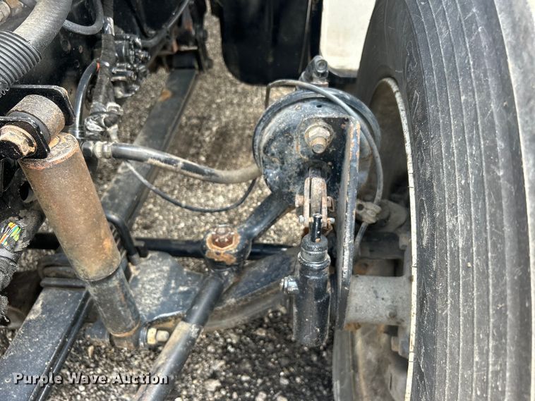 image for item EG1597 2004 Ford F650 Super Duty utility / service truck