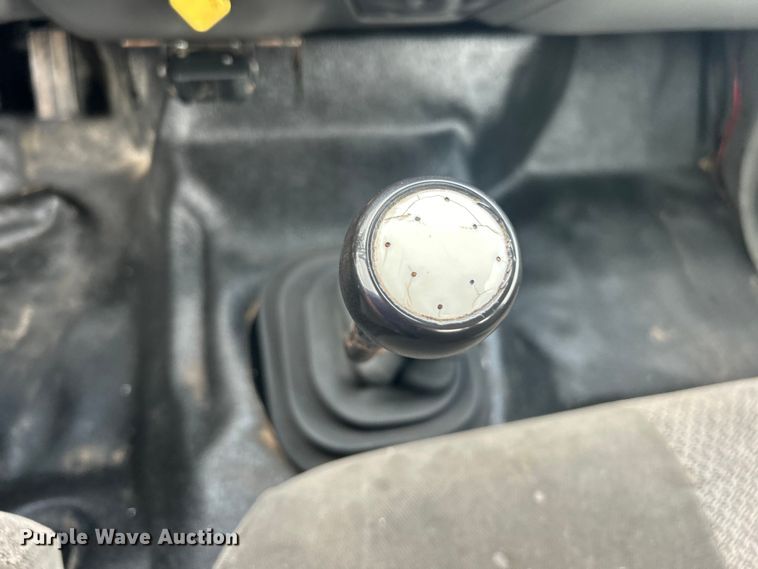 image for item EG1597 2004 Ford F650 Super Duty utility / service truck