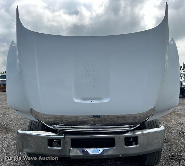 image for item EG1597 2004 Ford F650 Super Duty utility / service truck