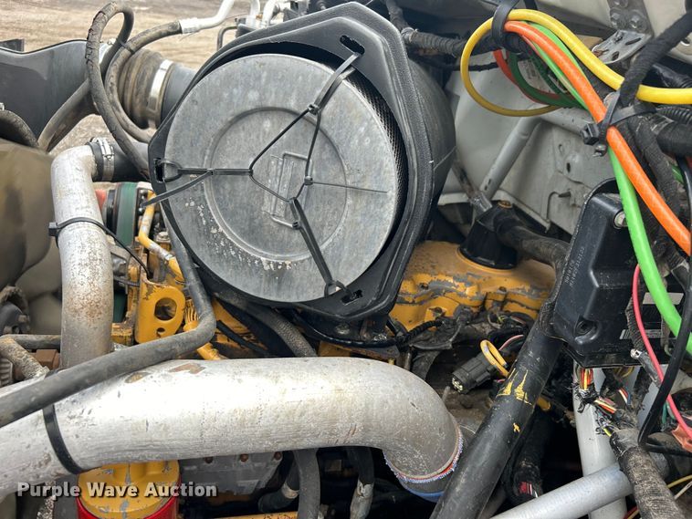 image for item EG1597 2004 Ford F650 Super Duty utility / service truck