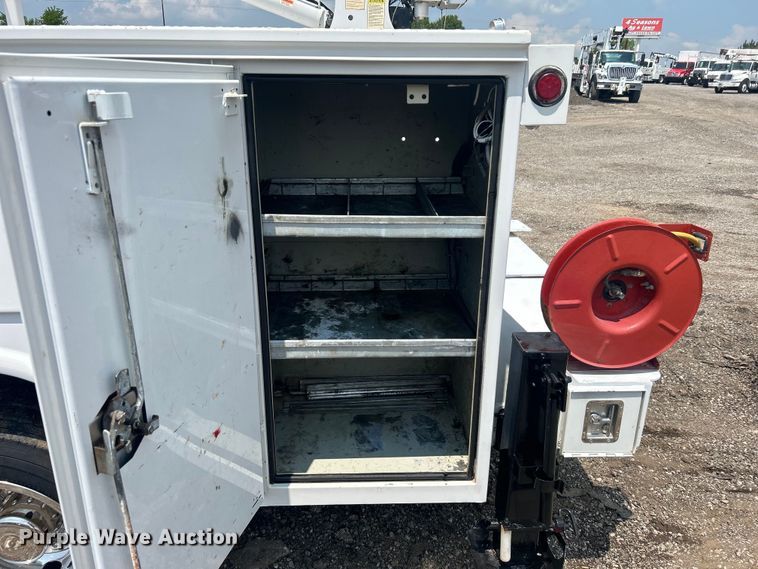 image for item EG1603 2012 Ford F450 Super Duty SuperCab utility / service truck