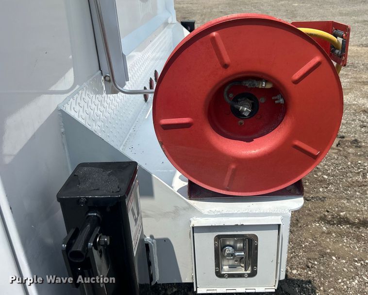 image for item EG1603 2012 Ford F450 Super Duty SuperCab utility / service truck