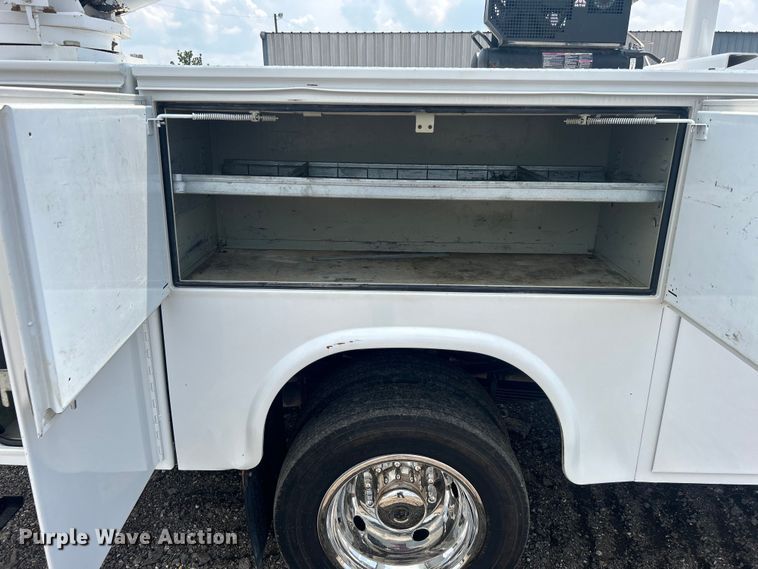 image for item EG1603 2012 Ford F450 Super Duty SuperCab utility / service truck