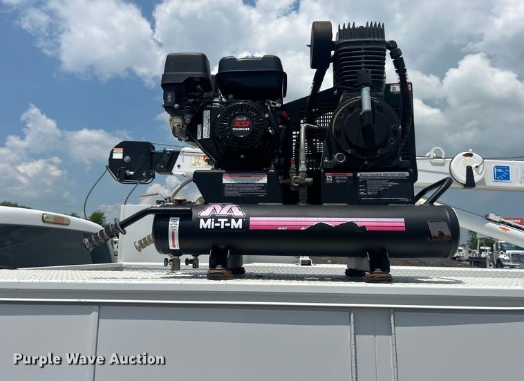 image for item EG1603 2012 Ford F450 Super Duty SuperCab utility / service truck