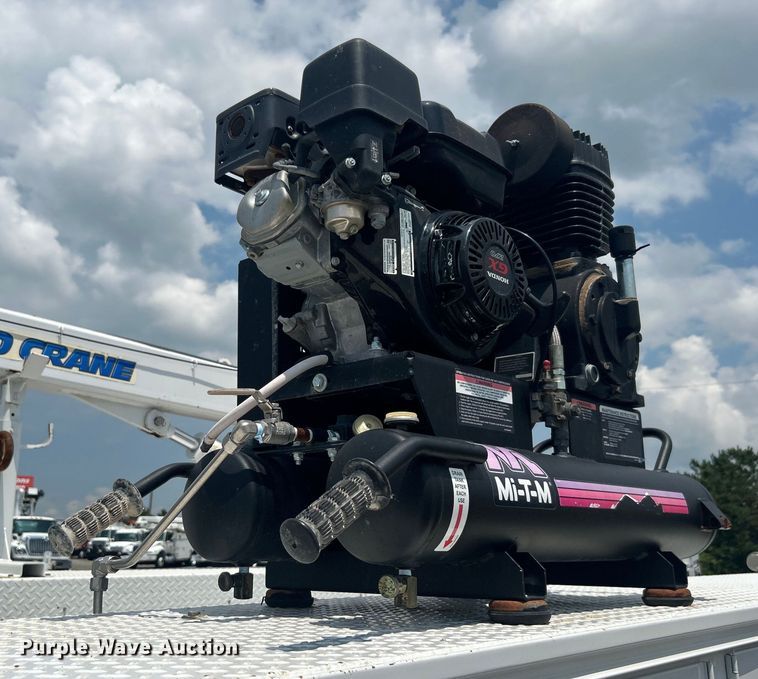 image for item EG1603 2012 Ford F450 Super Duty SuperCab utility / service truck