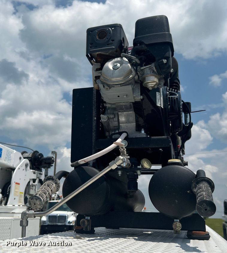 image for item EG1603 2012 Ford F450 Super Duty SuperCab utility / service truck