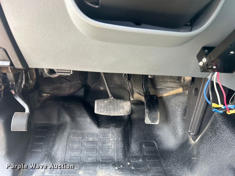 image for item EG1603 2012 Ford F450 Super Duty SuperCab utility / service truck